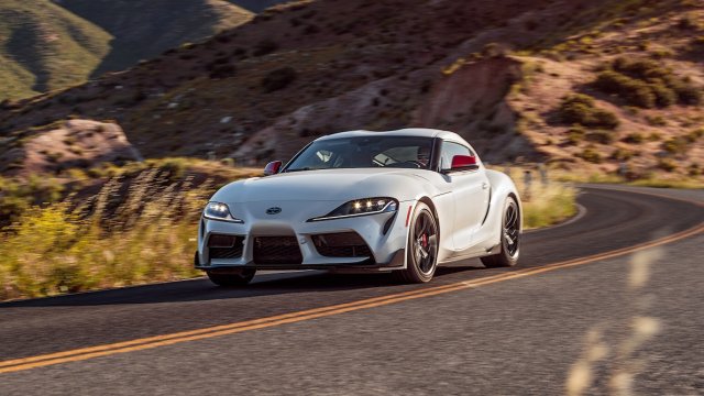2020-Toyota-Supra-Launch-Edition-front-motion-view-1.jpg