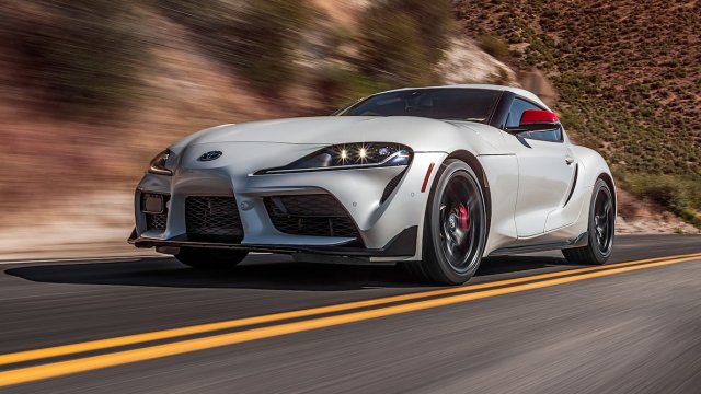 2020-Toyota-Supra-Launch-Edition-front-motion-view-2.jpg