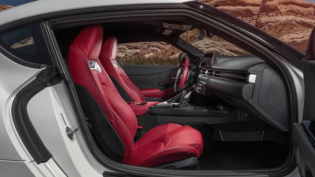 2020-Toyota-Supra-Launch-Edition-interior-from-side-1.jpg
