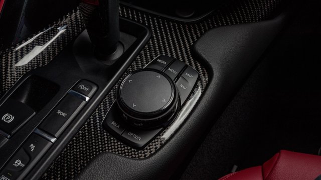 2020-Toyota-Supra-Launch-Edition-interior-iDrive.jpg